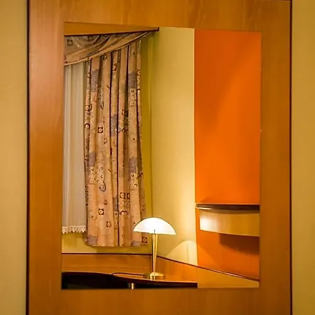 Krona Hotel Domzale