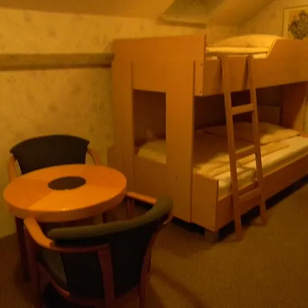 Krona 3* Domzale