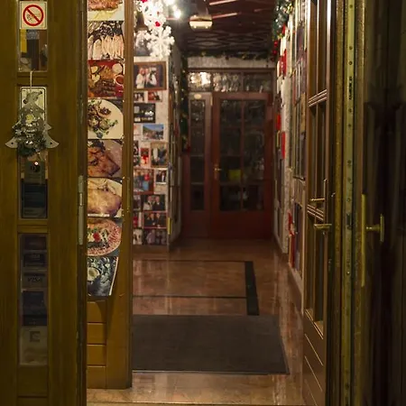 Krona Hotel Domzale
