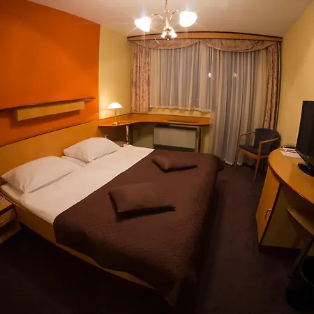 Krona 3* Domzale
